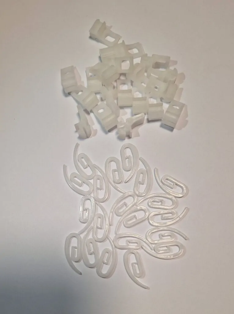 Слайд #4 | Комплект крючков FLY+SIGMA (белый/черный)