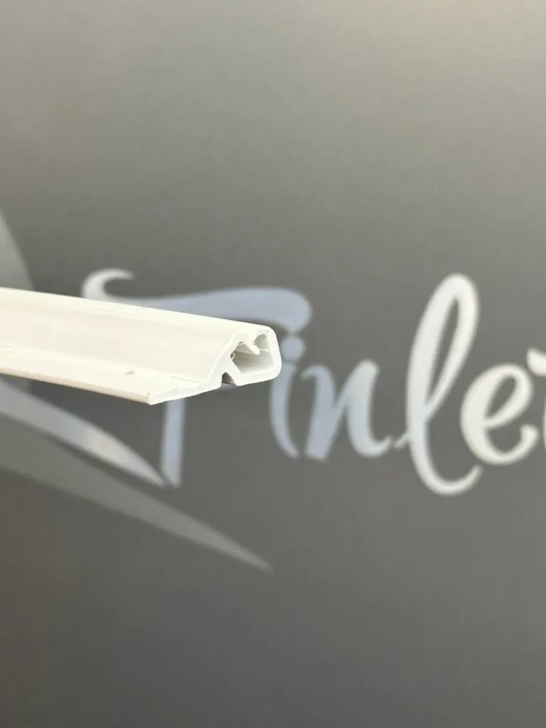 Слайд #3 | Профиль потолочный Descor белый (Германия)