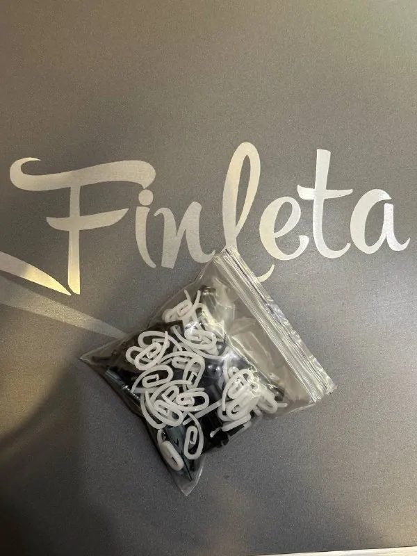 Slajd #3 | Zestaw haczyków i zaślepek końcowych do karnisza FLY